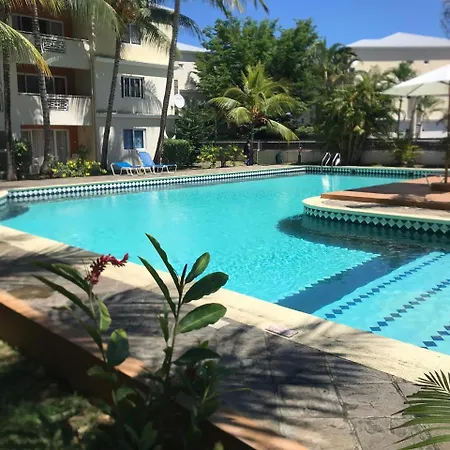 Beautiful Appartement With Large Pool Near The Beach Flic en Flac Exterior photo