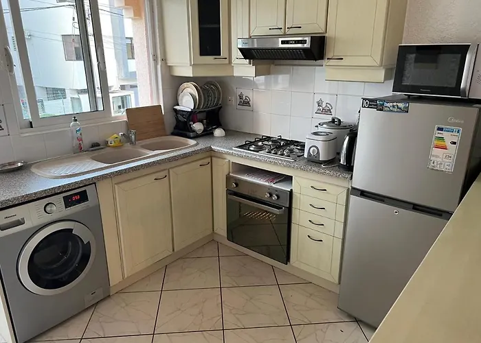 Beautiful Appartement With Large Pool Near The Beach